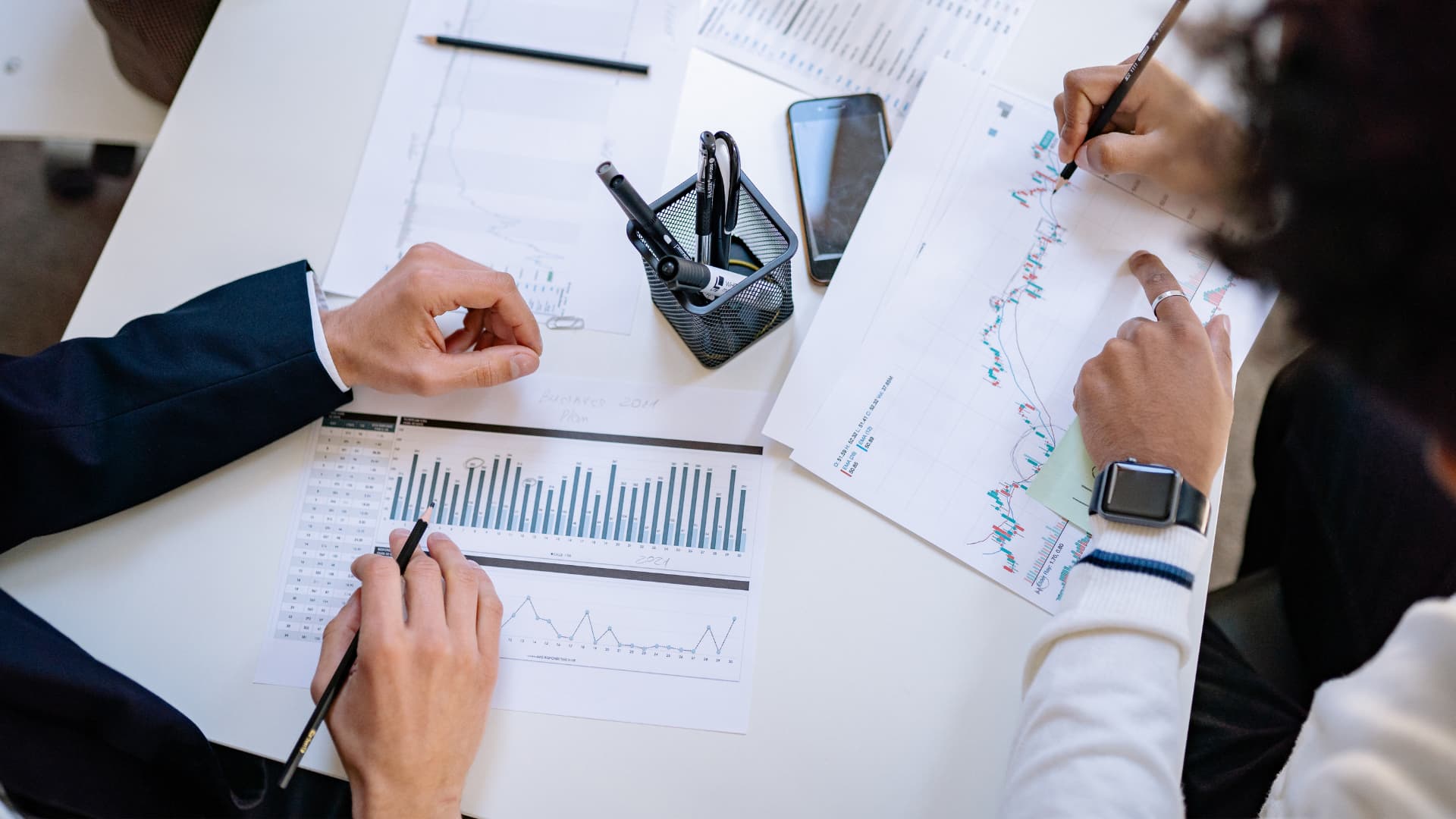 Analyzing financial data collaboratively.