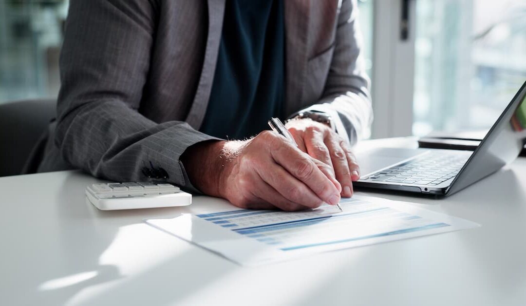 From Financial Chaos to Clarity: A Small Business Guide to Cash Flow Management